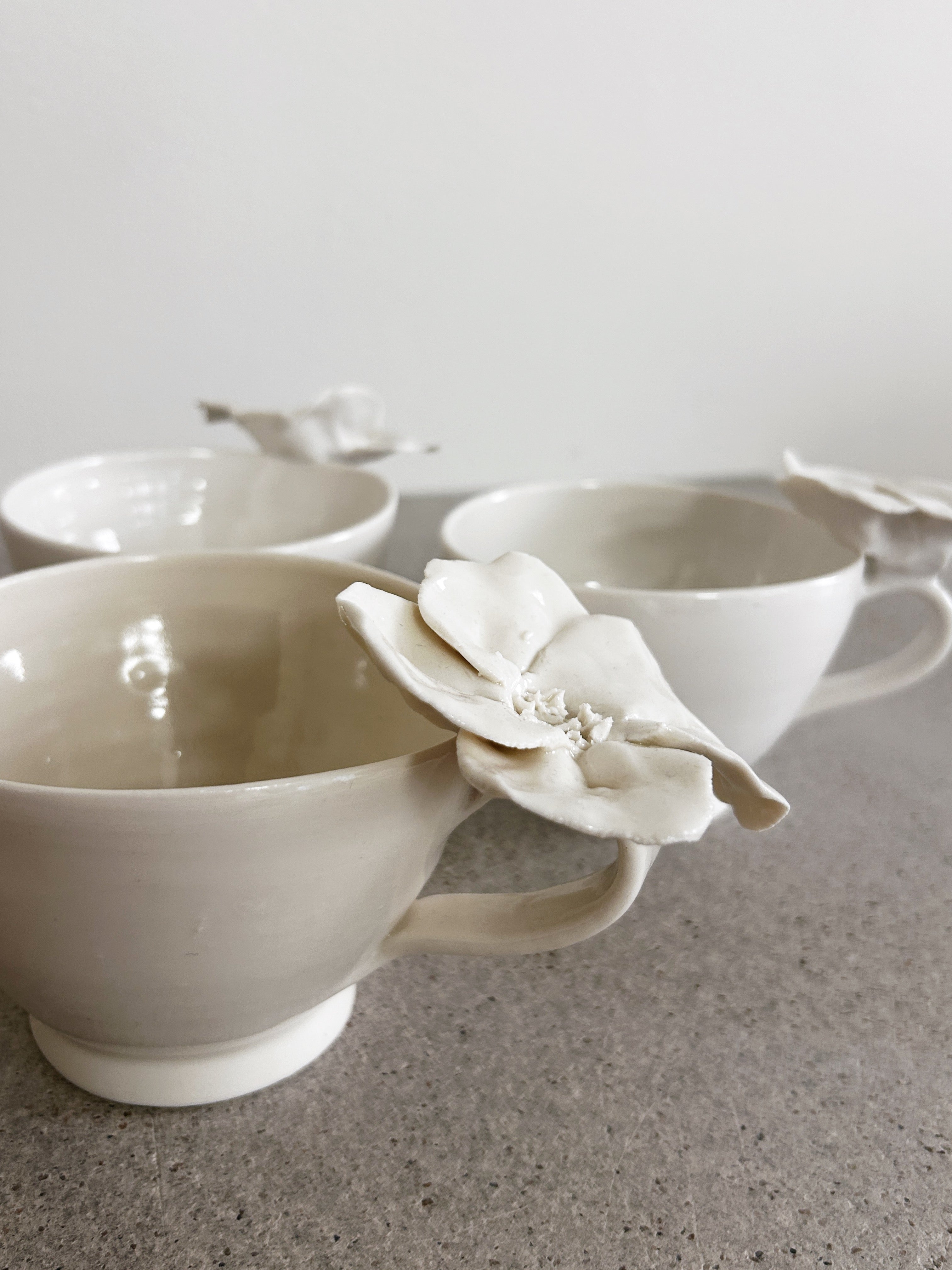 Bloom cup porcelain